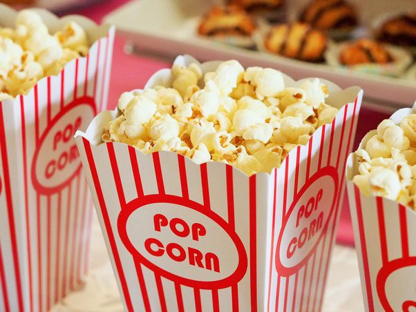 custom-popcorn-boxes-vs-traditional-boxes-which-one-to-choose?